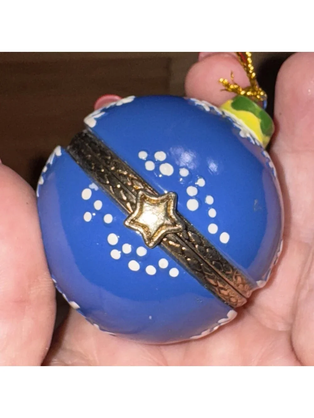 Blue Snowflake Porcelain Hinged Trinket Ornament Star Clasp Proposal Ring Box